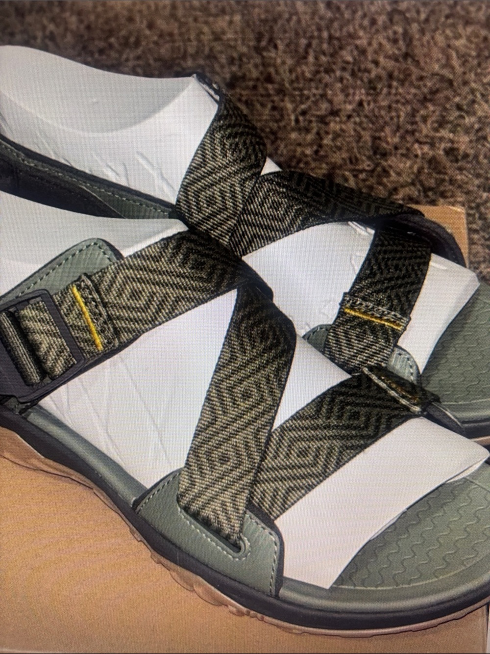 NWT Kuru Mens Current Waterproof Hiking Sandal.  Size 11